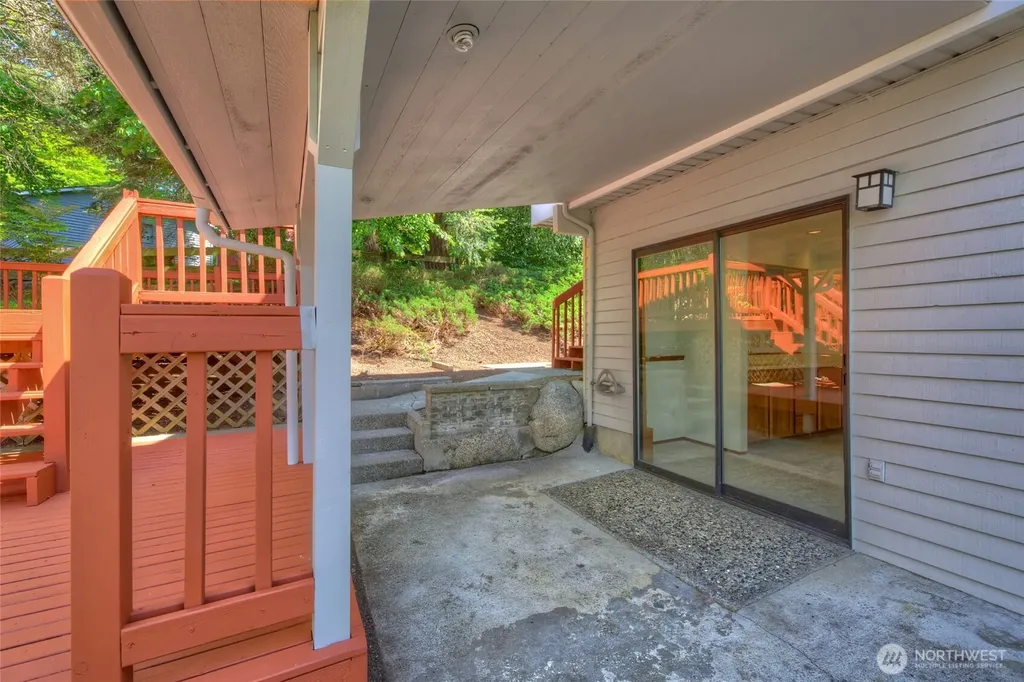 7079 NE 163rd Street Kenmore WA 98028