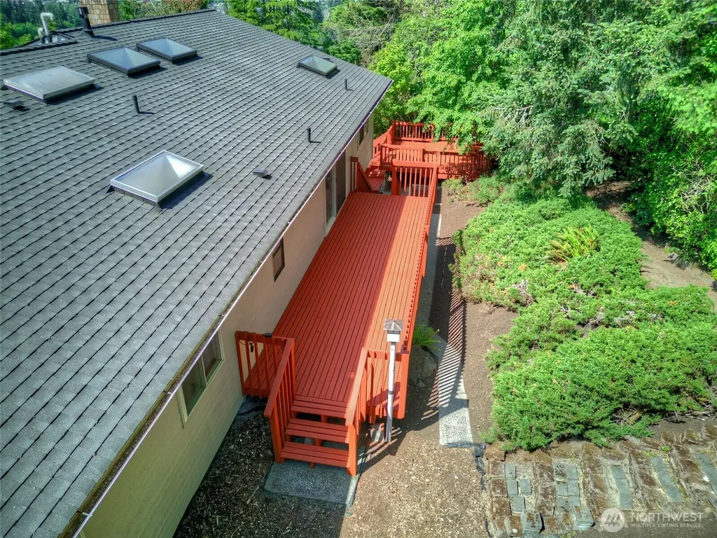 7079 NE 163rd Street Kenmore WA 98028