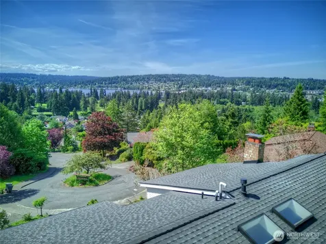 7079 NE 163rd Street Kenmore WA 98028
