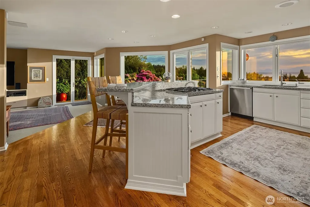 17020 74th Avenue W Edmonds WA 98026