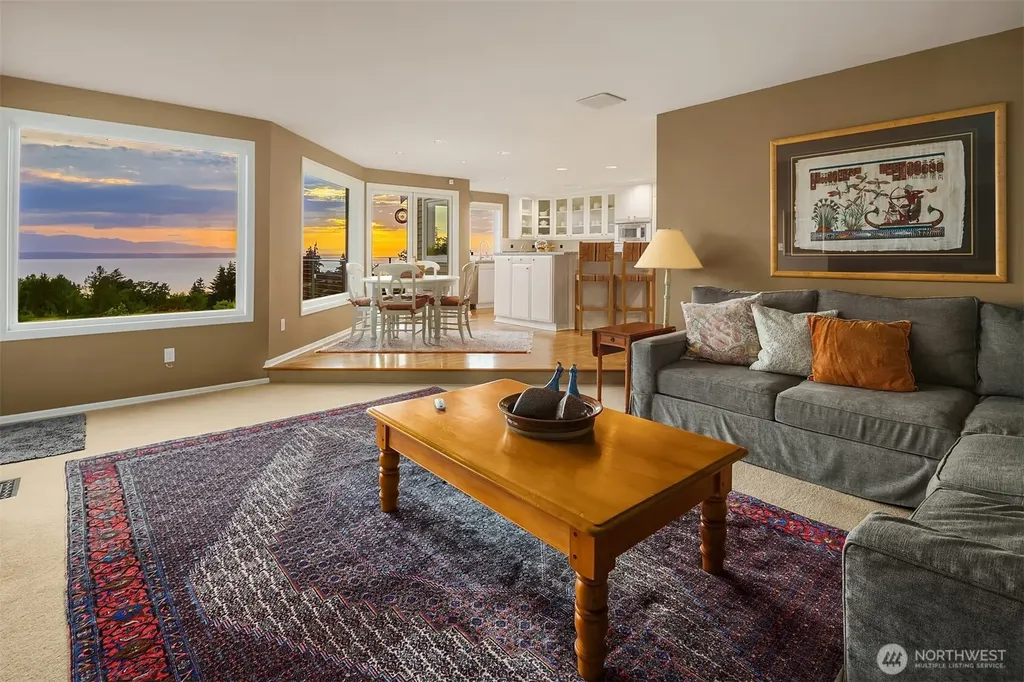 17020 74th Avenue W Edmonds WA 98026