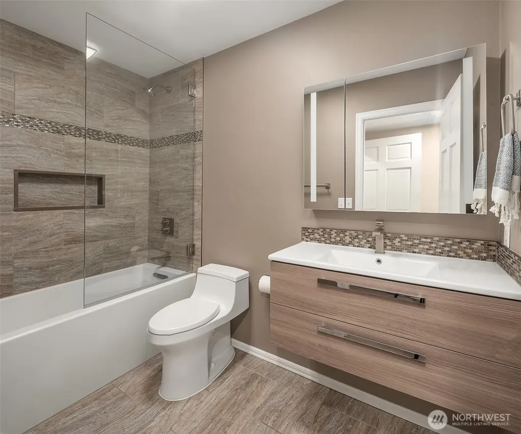 17020 74th Avenue W Edmonds WA 98026