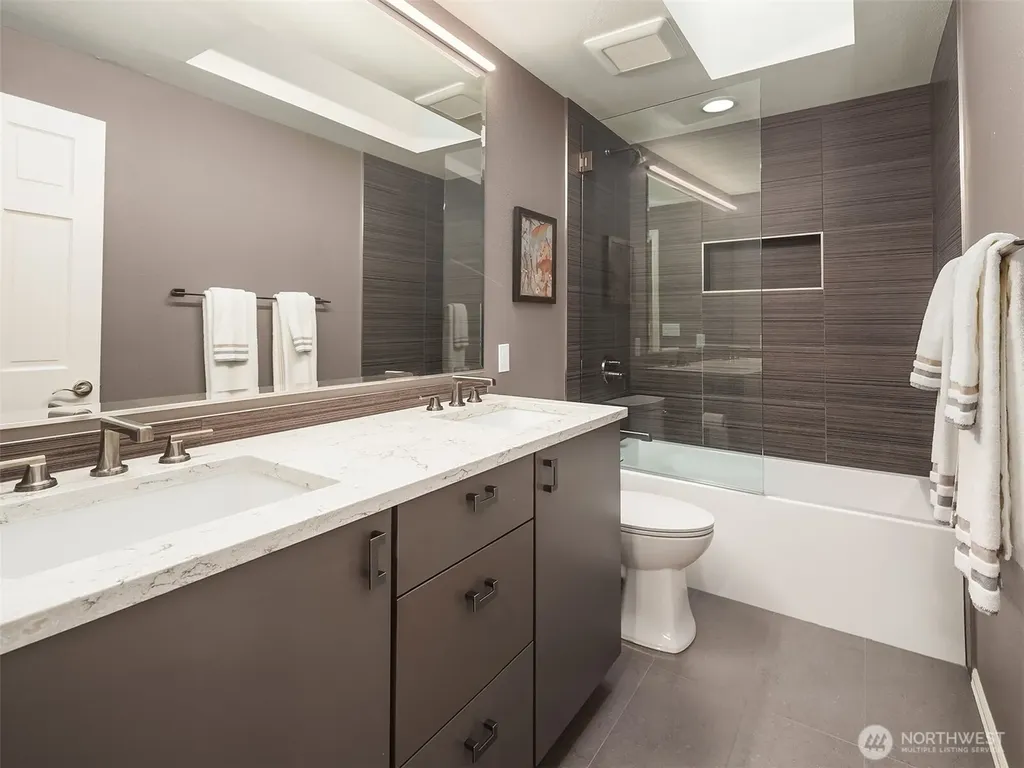 17020 74th Avenue W Edmonds WA 98026