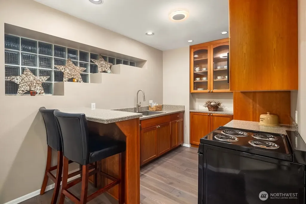 17020 74th Avenue W Edmonds WA 98026