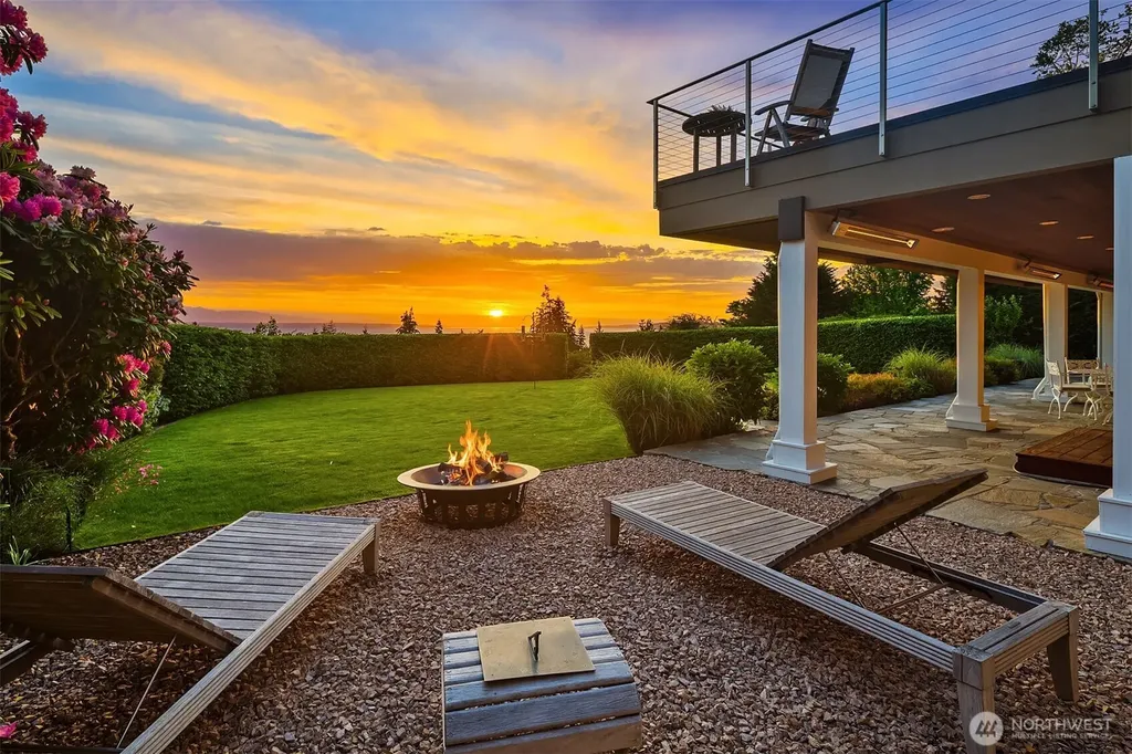 17020 74th Avenue W Edmonds WA 98026