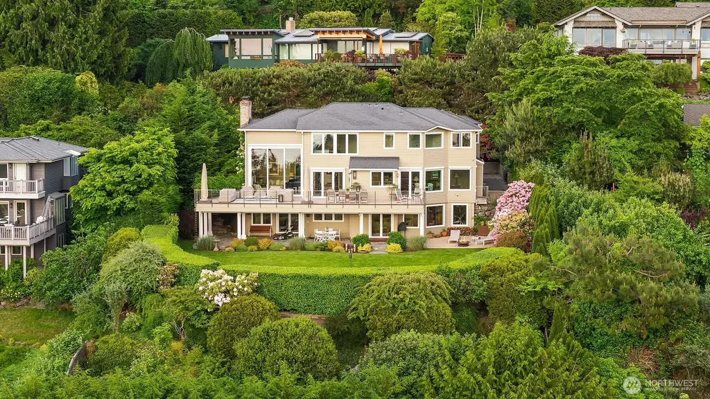 17020 74th Avenue W Edmonds WA 98026