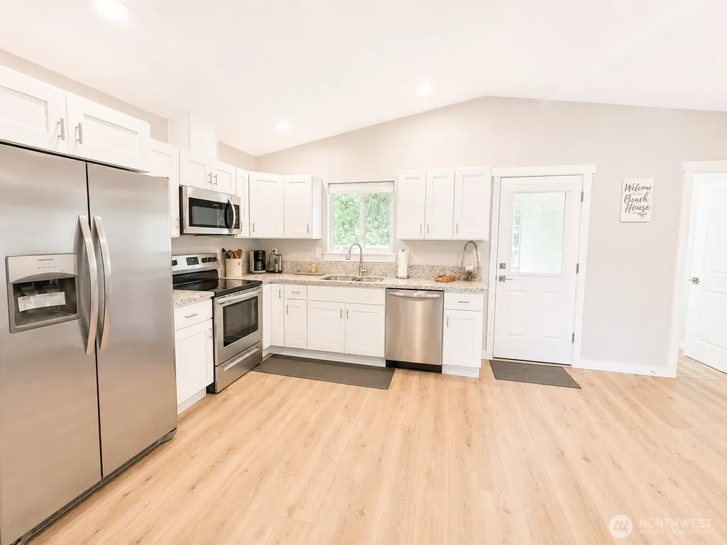 168 N Narwhal Loop NW Ocean Shores WA 98569