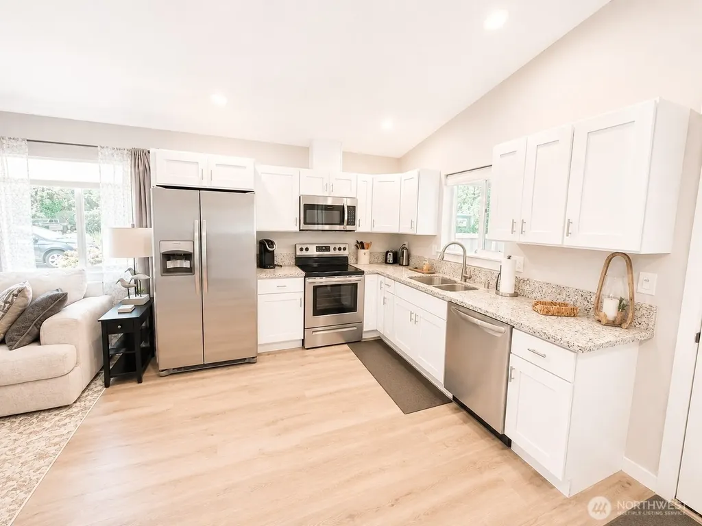 168 N Narwhal Loop NW Ocean Shores WA 98569