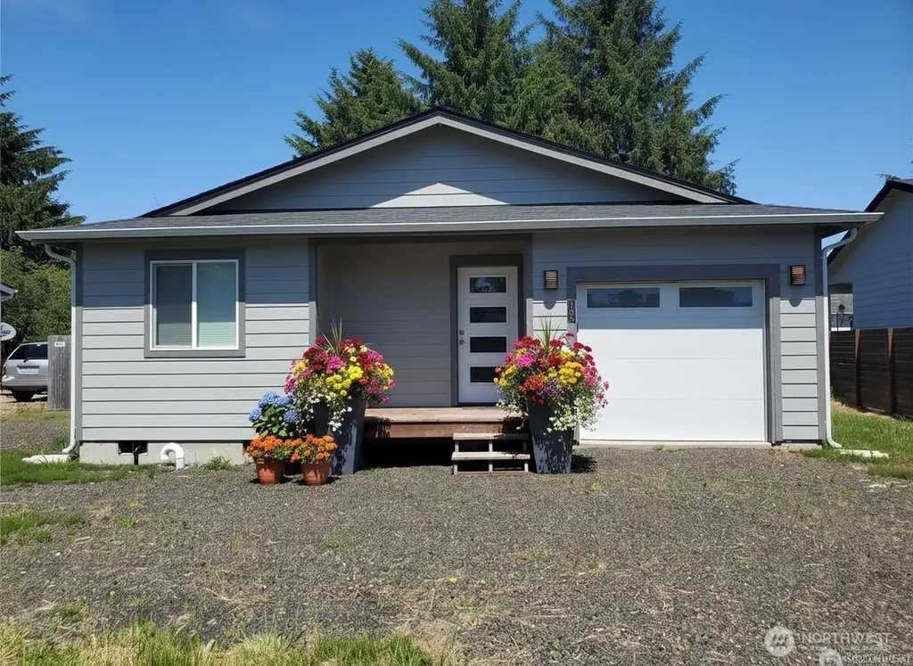 168 N Narwhal Loop NW Ocean Shores WA 98569