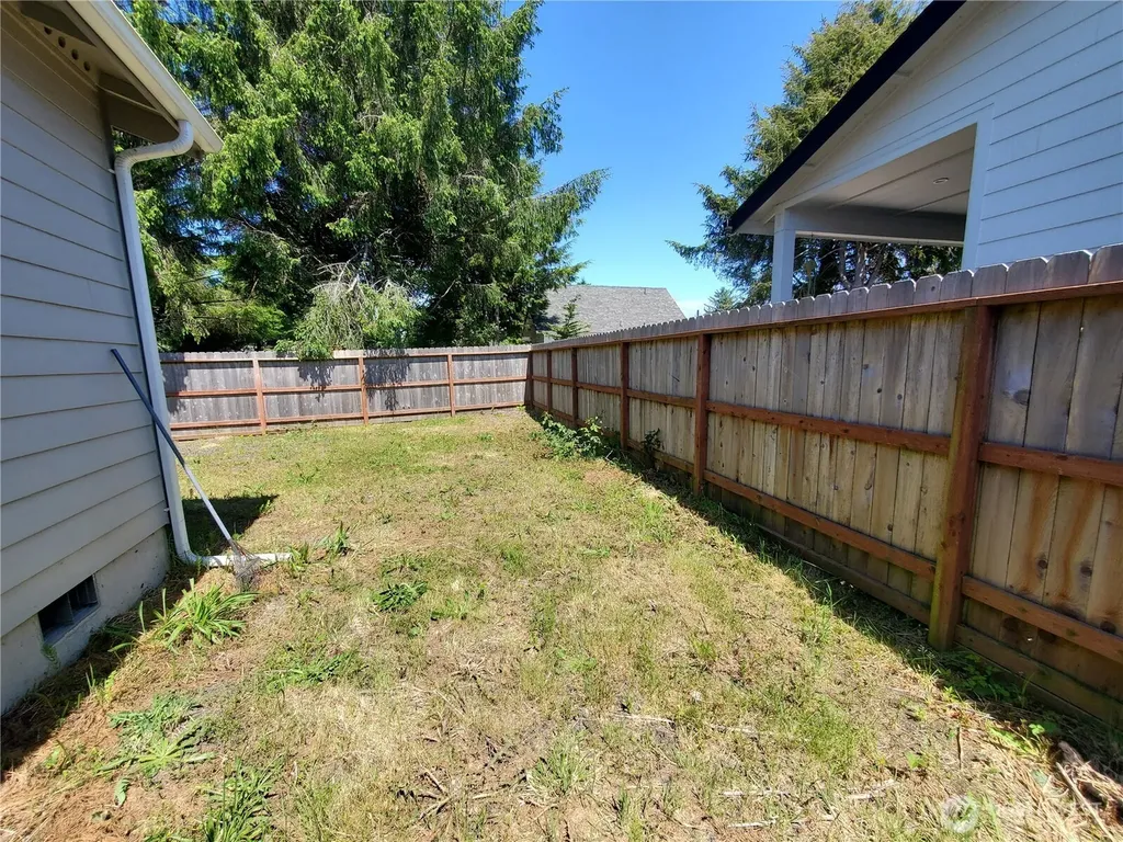 168 N Narwhal Loop NW Ocean Shores WA 98569