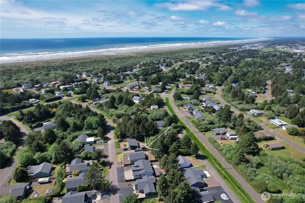 168 N Narwhal Loop NW Ocean Shores WA 98569