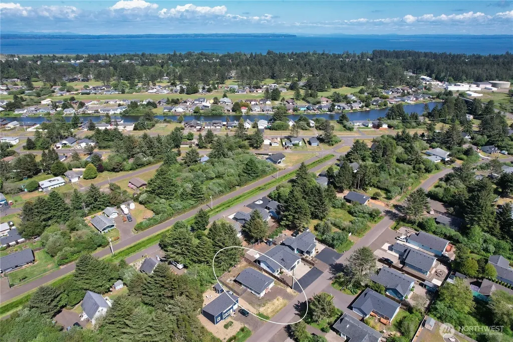 168 N Narwhal Loop NW Ocean Shores WA 98569