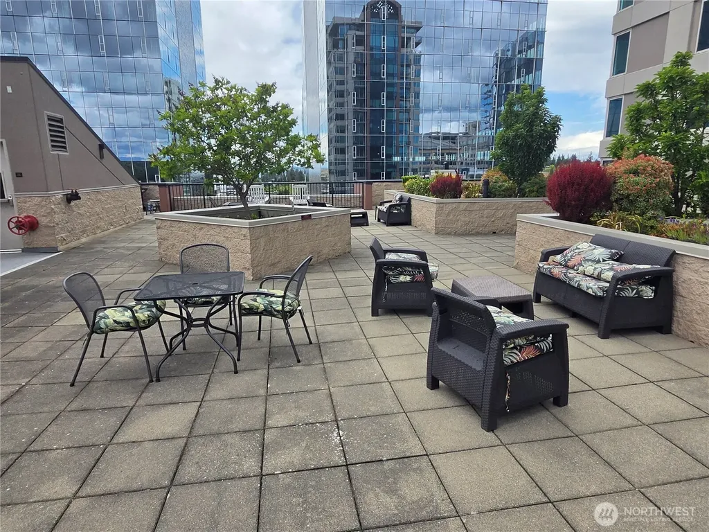 177 107th Avenue NE Bellevue WA 98004