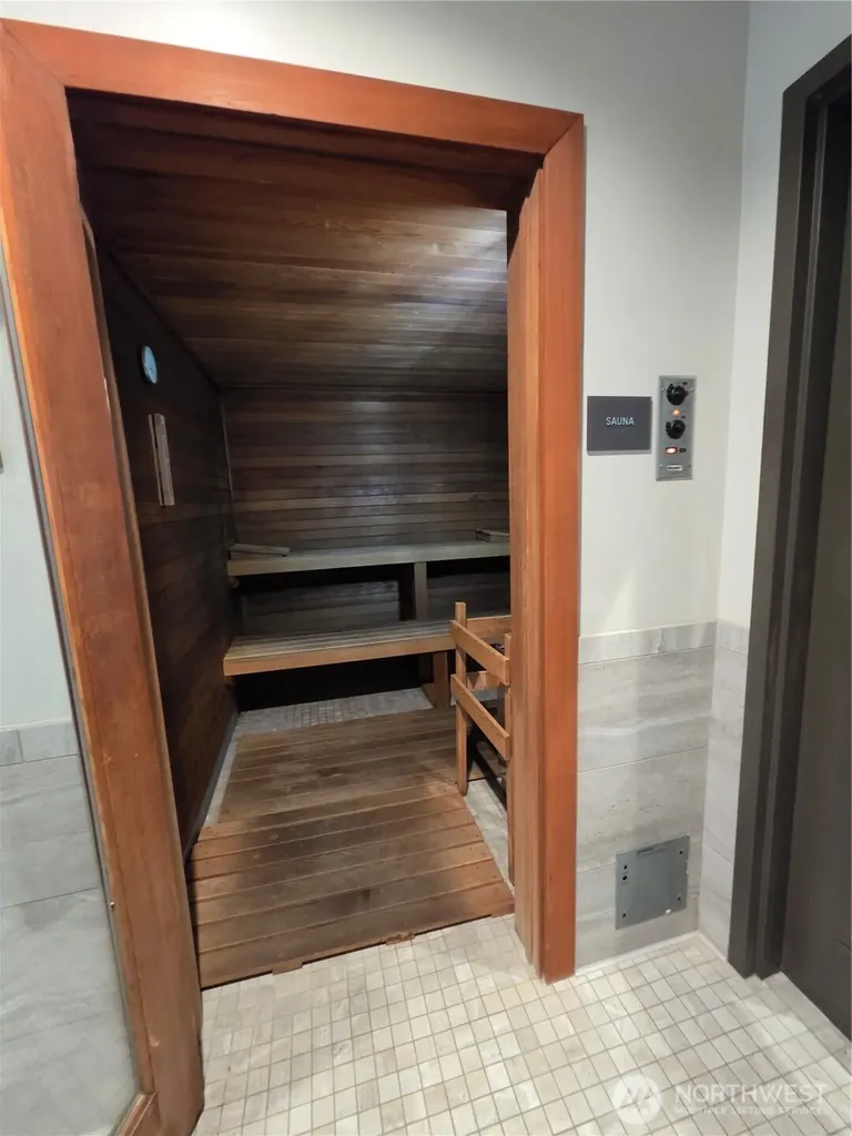 177 107th Avenue NE Bellevue WA 98004