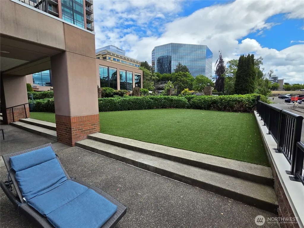 177 107th Avenue NE Bellevue WA 98004
