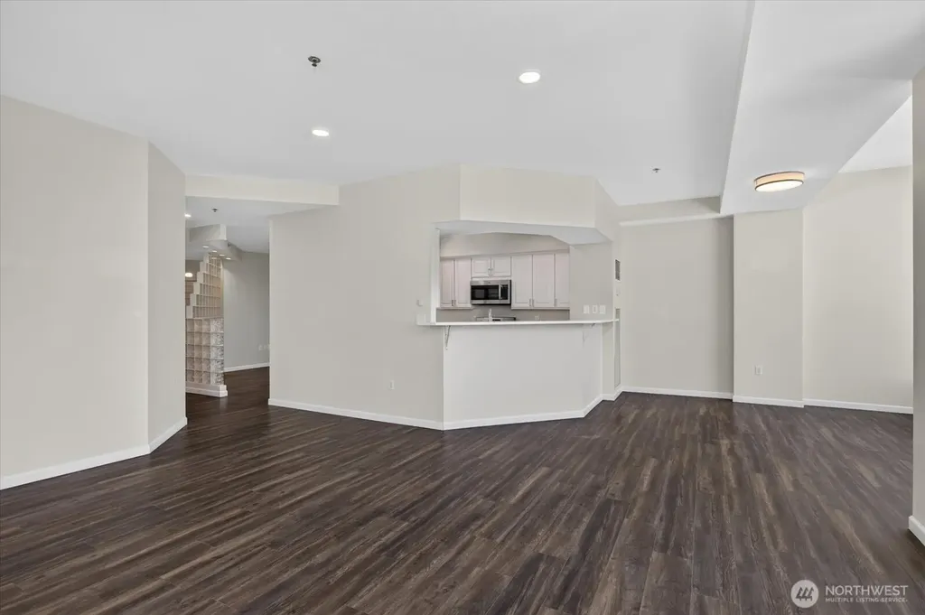 177 107th Avenue NE Bellevue WA 98004