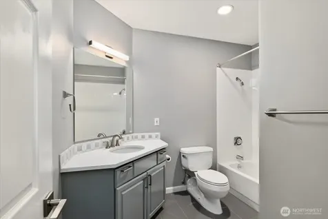 177 107th Avenue NE Bellevue WA 98004