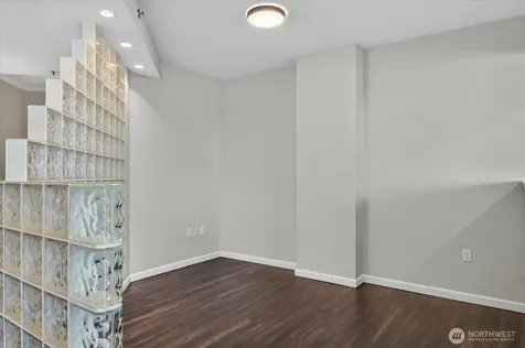 177 107th Avenue NE Bellevue WA 98004