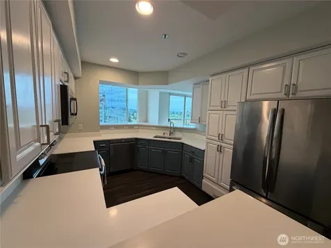 177 107th Avenue NE Bellevue WA 98004