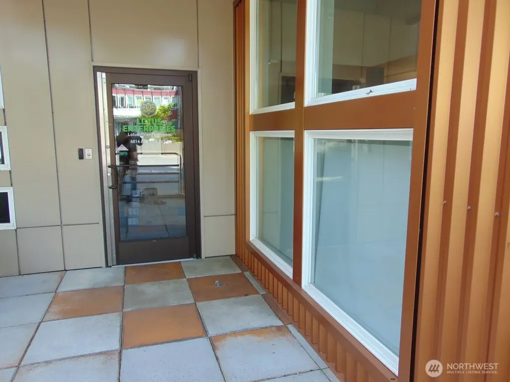 4014 N Aurora Avenue Seattle WA 98103