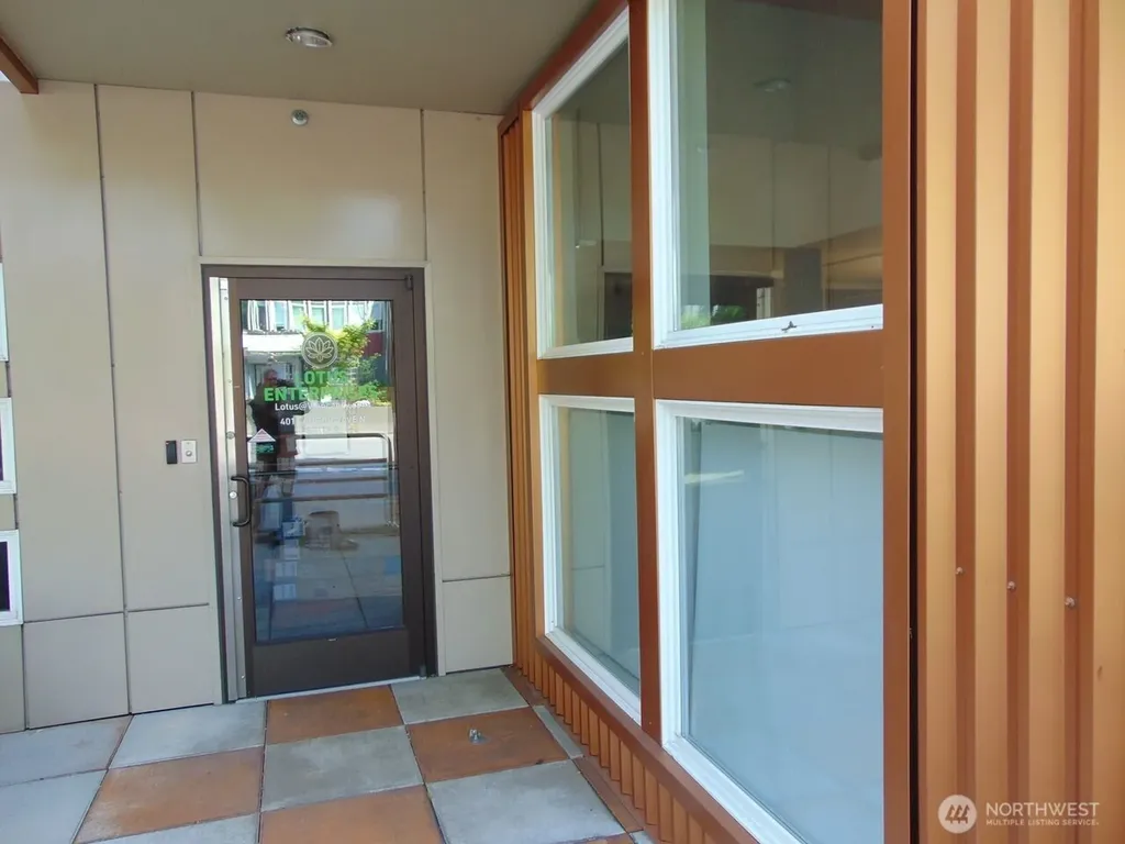 4014 N Aurora Avenue Seattle WA 98103
