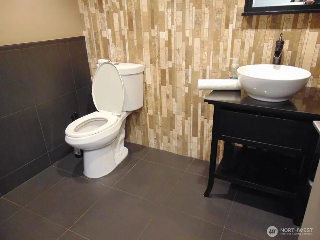 4014 N Aurora Avenue Seattle WA 98103