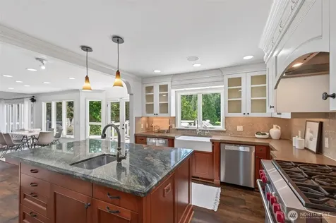 14103 205th Avenue NE Woodinville WA 98077