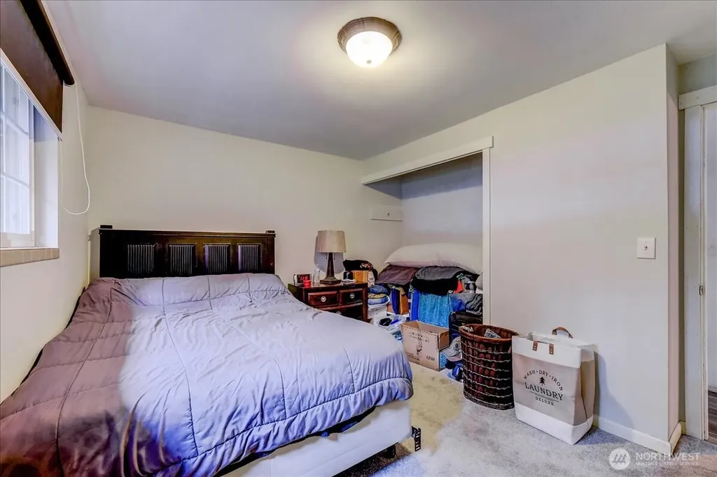 15708 70th Avenue W Edmonds WA 98026