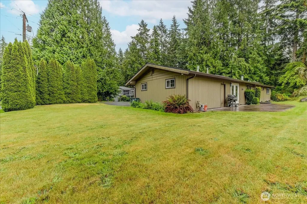 15708 70th Avenue W Edmonds WA 98026