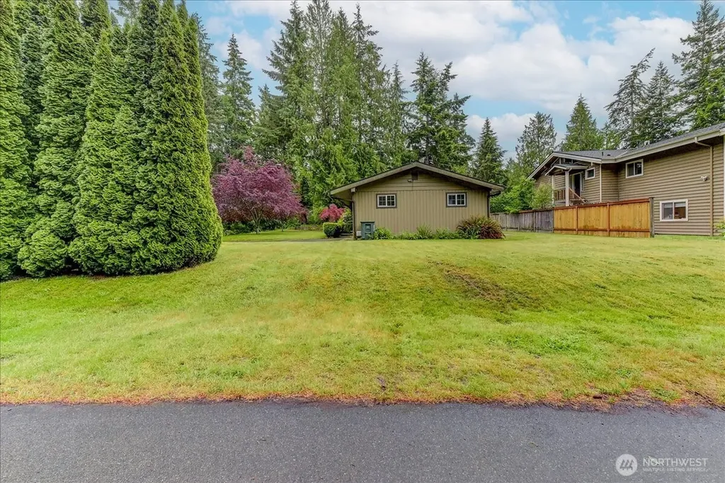 15708 70th Avenue W Edmonds WA 98026