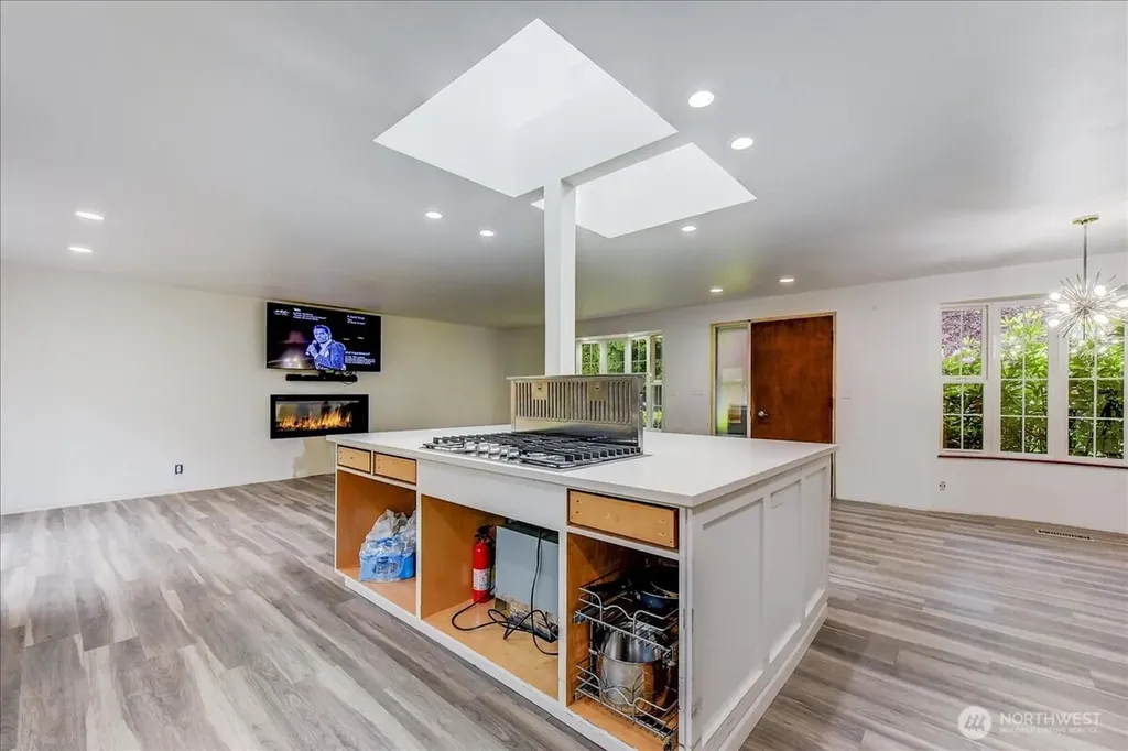 15708 70th Avenue W Edmonds WA 98026