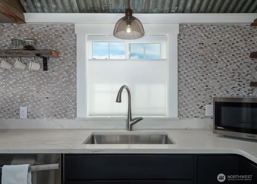 233 W Washington Street Sequim WA 98382
