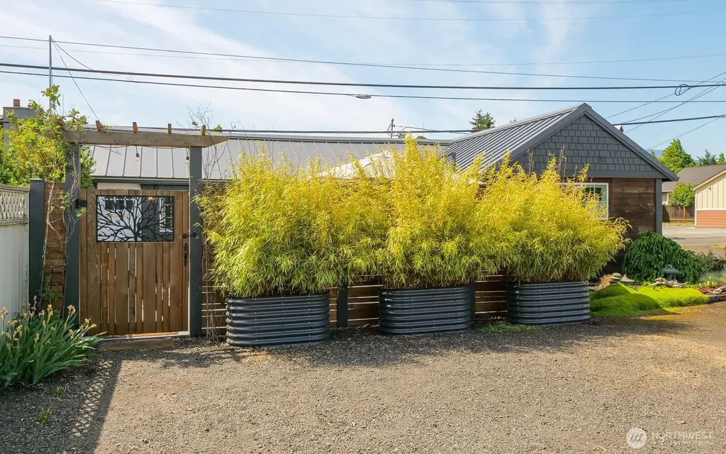 233 W Washington Street Sequim WA 98382