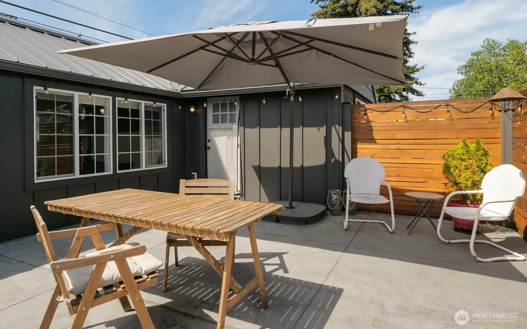 233 W Washington Street Sequim WA 98382