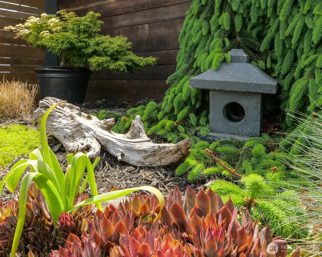 233 W Washington Street Sequim WA 98382
