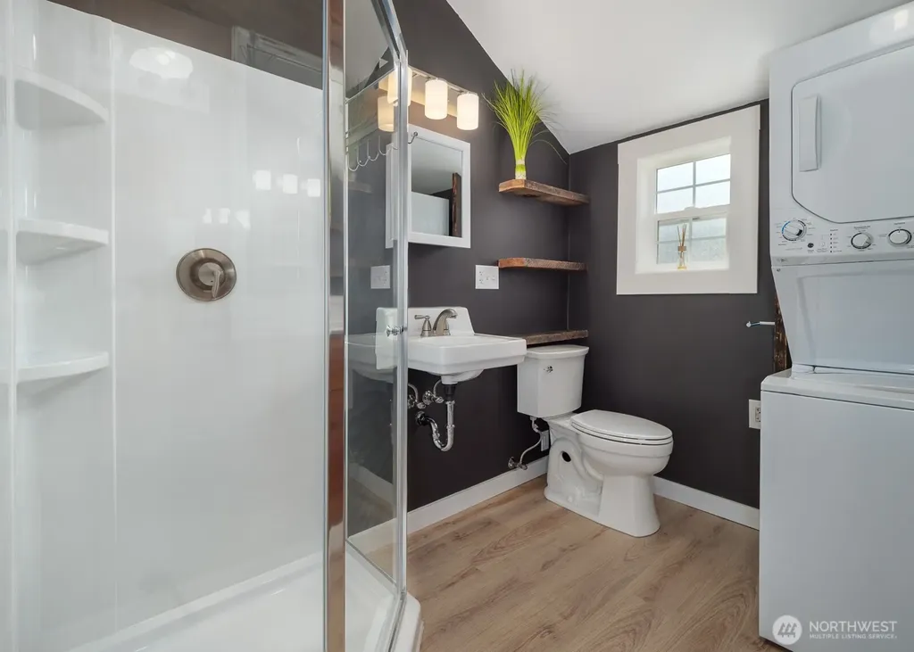 233 W Washington Street Sequim WA 98382
