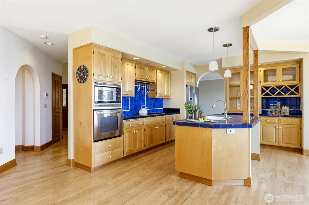 252 Jansen Road Nordland WA 98358