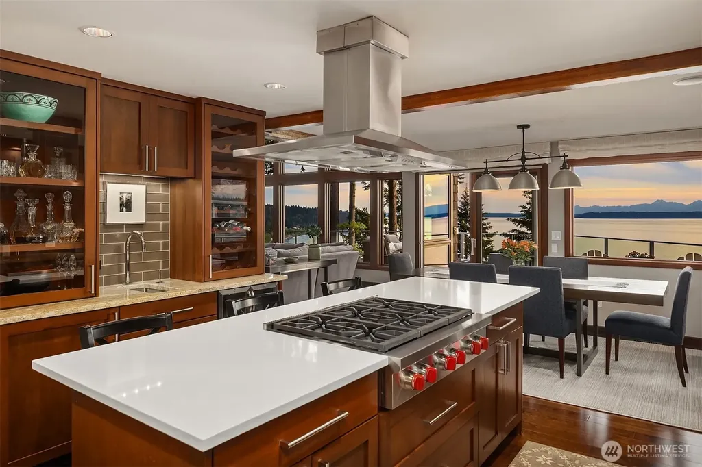 15718 72nd Avenue W Edmonds WA 98026