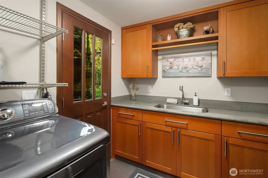 15718 72nd Avenue W Edmonds WA 98026