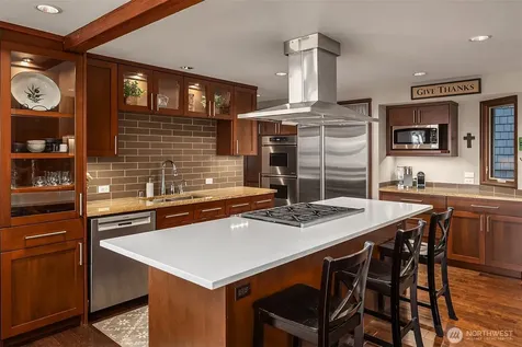 15718 72nd Avenue W Edmonds WA 98026