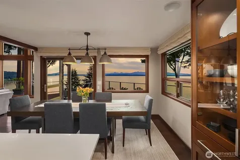 15718 72nd Avenue W Edmonds WA 98026
