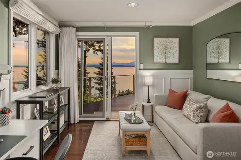 15718 72nd Avenue W Edmonds WA 98026