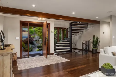 15718 72nd Avenue W Edmonds WA 98026