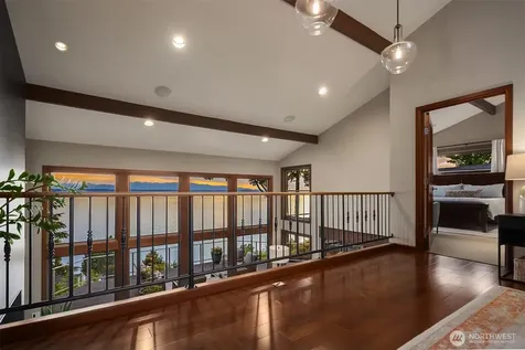 15718 72nd Avenue W Edmonds WA 98026