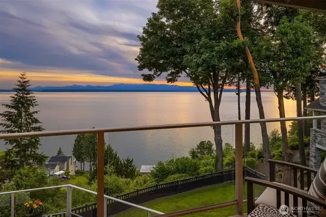 15718 72nd Avenue W Edmonds WA 98026