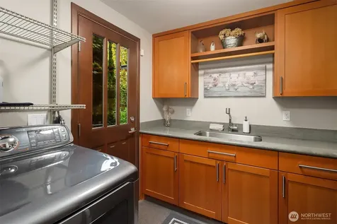 15718 72nd Avenue W Edmonds WA 98026
