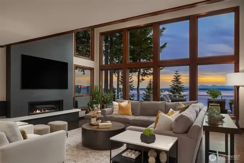 15718 72nd Avenue W Edmonds WA 98026