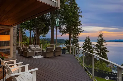 15718 72nd Avenue W Edmonds WA 98026