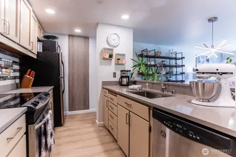 3030 14th Avenue W Seattle WA 98119