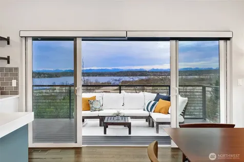 7710 57th Avenue NE Seattle WA 98115